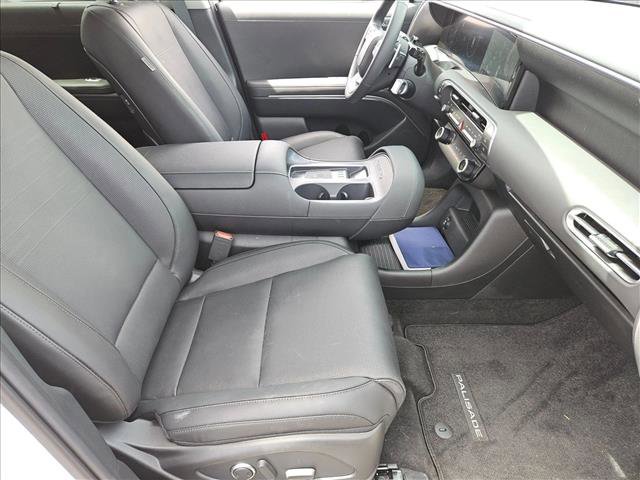Certified 2026 Hyundai Palisade Limited AWD/4WD image 16