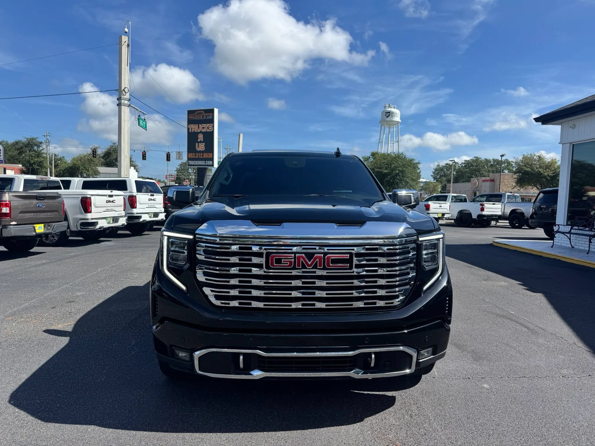 Used 2024 GMC Sierra 1500 Denali w/ Denali Reserve Package AWD/4WD image 2