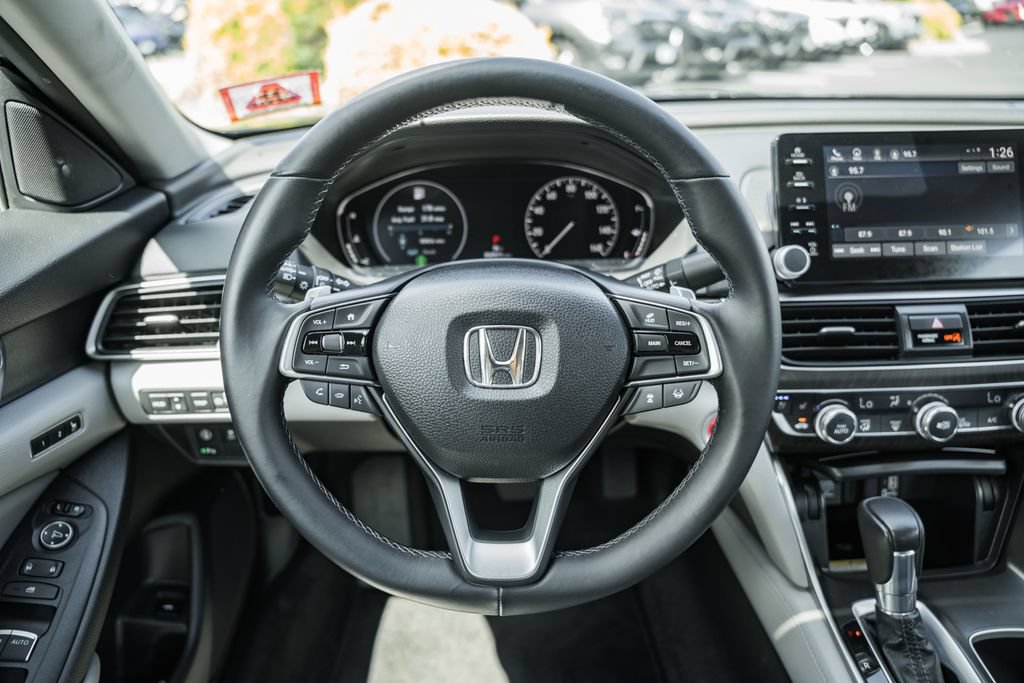 Used 2018 Honda Accord Touring image 31