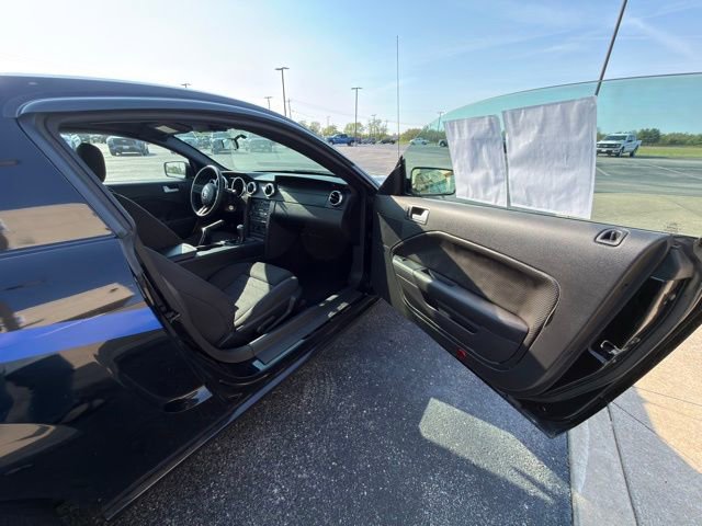 Used 2009 Ford Mustang GT RWD image 16