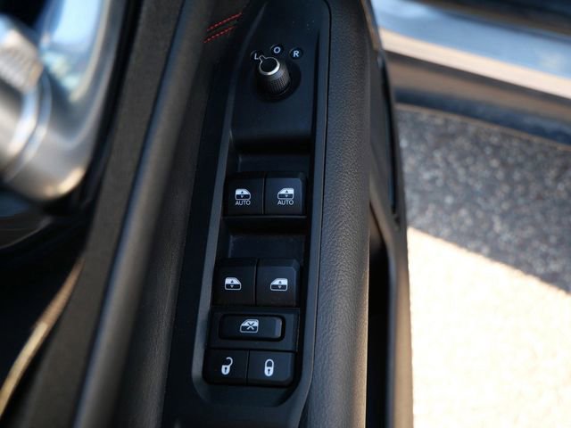 Used 2025 Jeep Compass Trailhawk AWD/4WD image 15