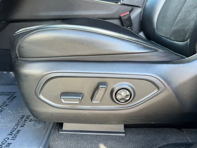 Used 2023 Jeep Grand Cherokee L Laredo image 12