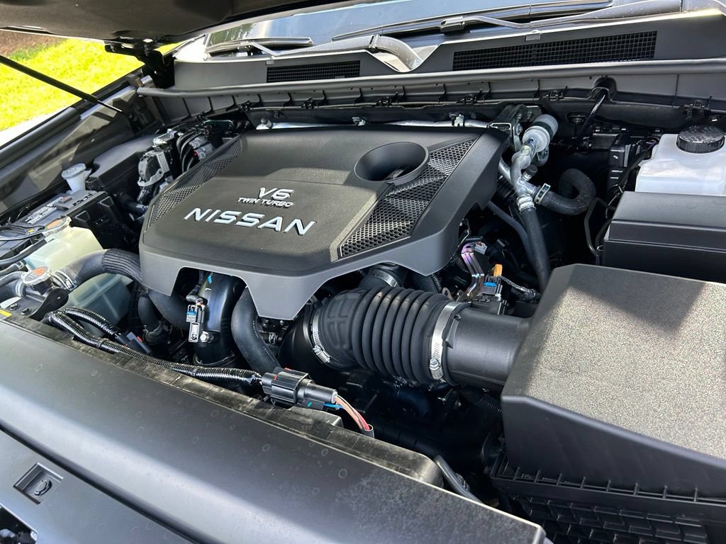 Used 2025 Nissan Armada Platinum Reserve RWD image 76