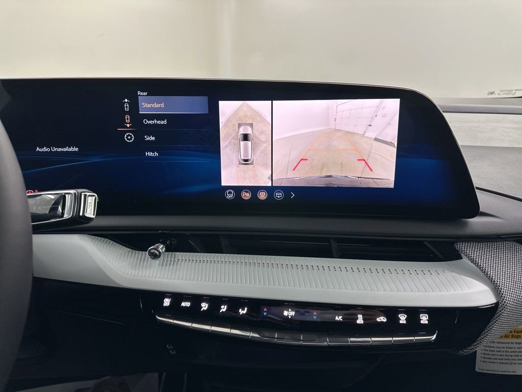 New 2026 Cadillac Optiq Luxury 1 image 39