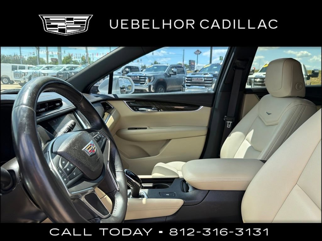 Used 2017 Cadillac XT5 FWD image 21