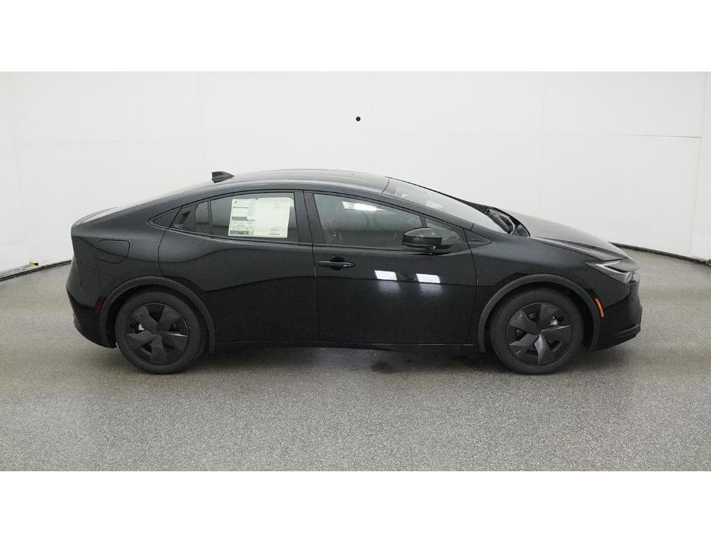 New 2026 Toyota Prius Plug-In Hybrid FWD image 11