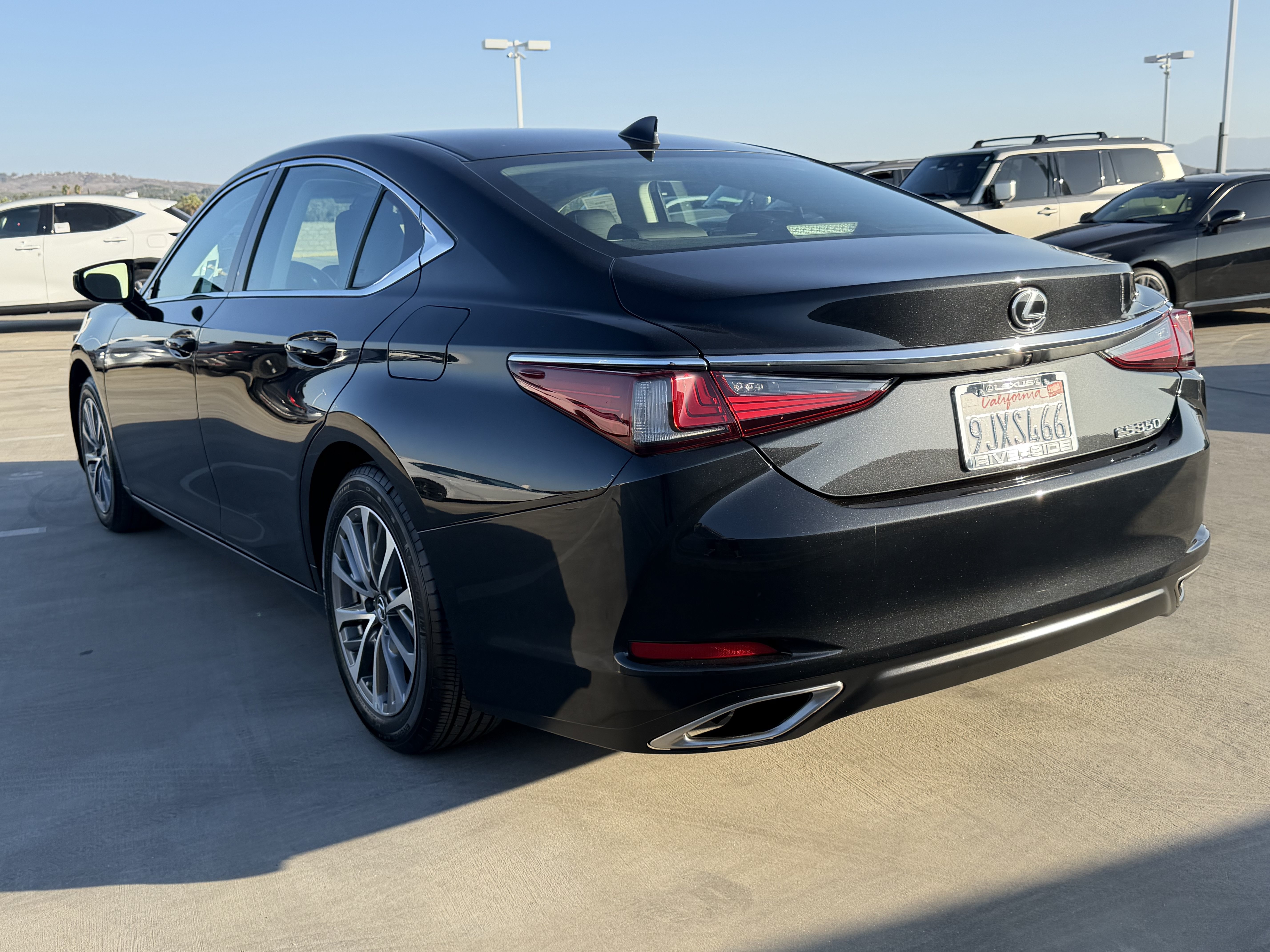 Certified 2024 Lexus ES 350 w/ Accessory Package (Z1) FWD image 8