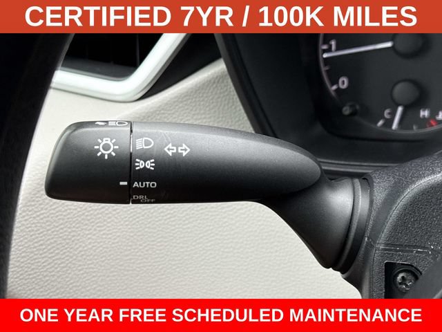 Used 2025 Toyota Corolla LE w/ LE Premium Package FWD image 26