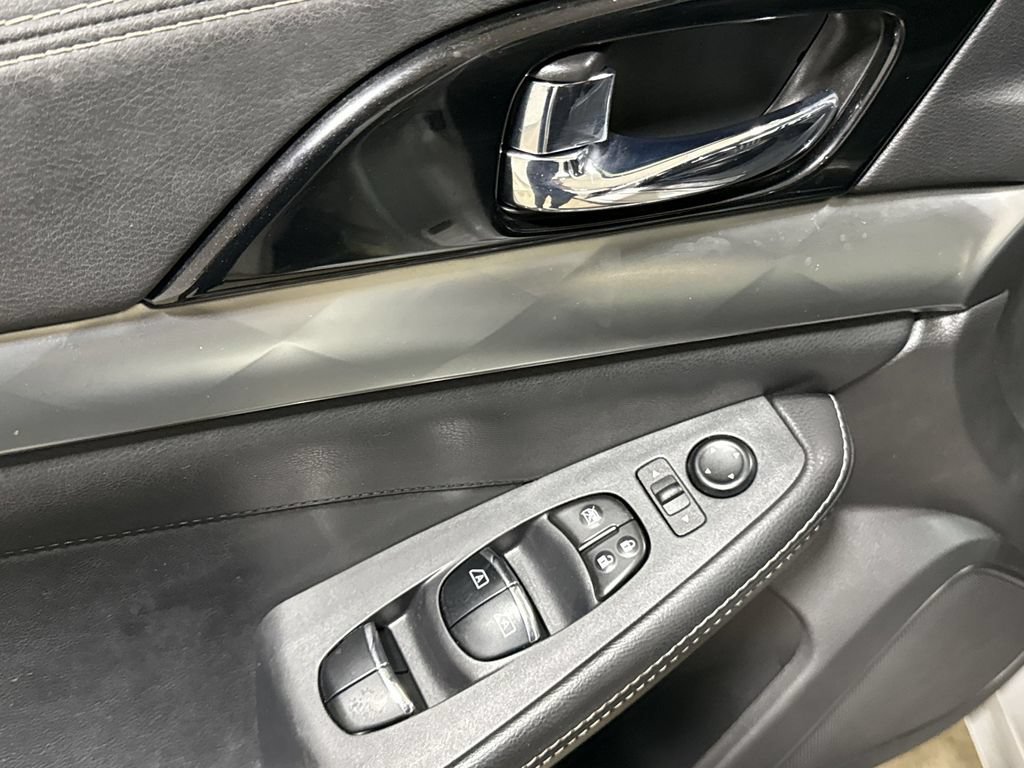 Used 2020 Nissan Maxima 3.5 SV w/ Floor Mat Group FWD image 21