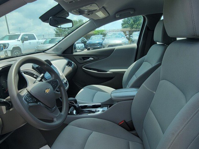 Used 2023 Chevrolet Malibu LT FWD image 11