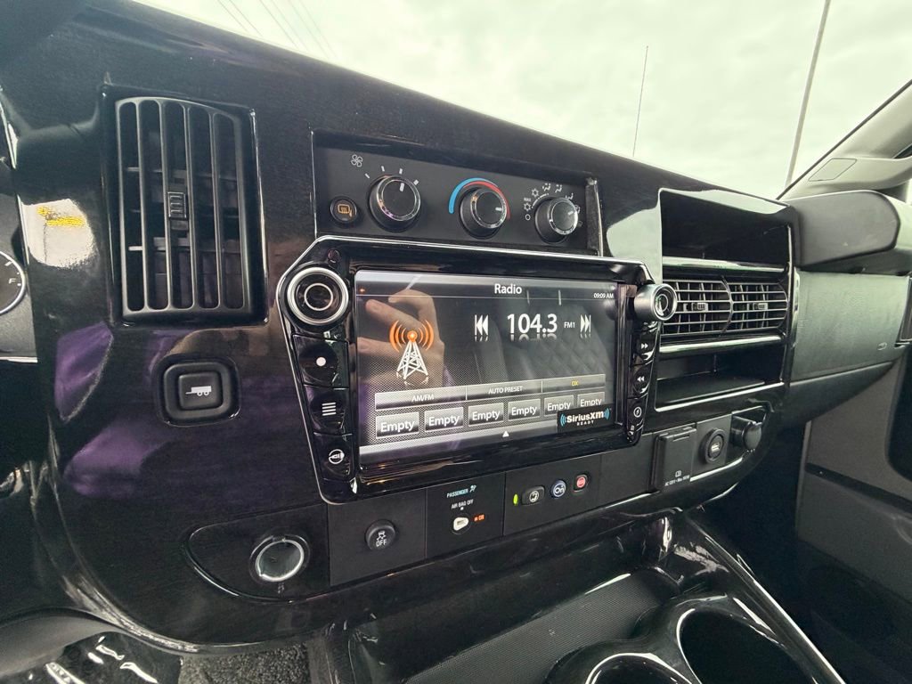 Used 2022 Chevrolet Express 2500 Extended w/ Enhanced Convenience Package image 14