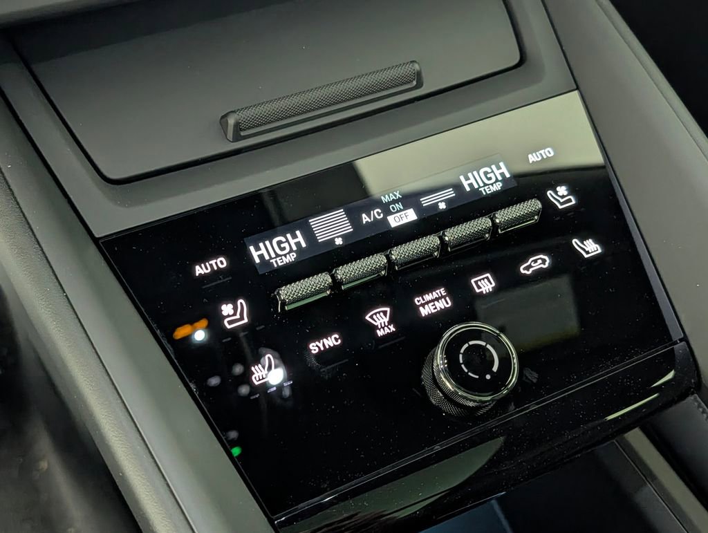 New 2026 Porsche Macan 4 Electric image 32