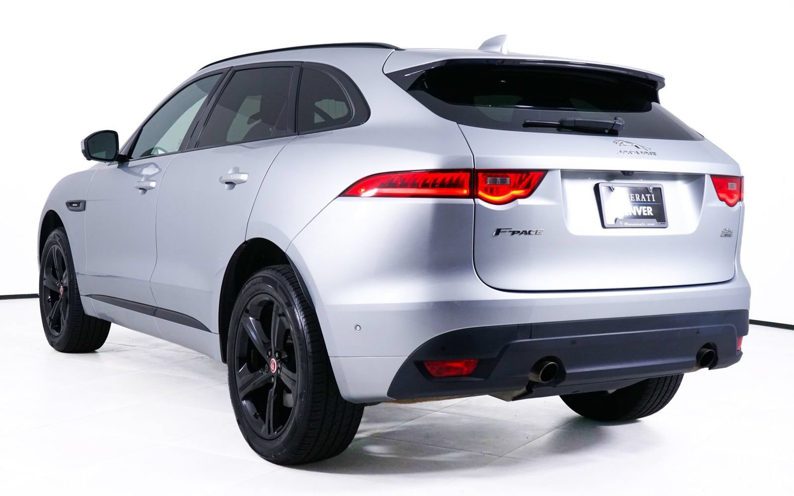 Used 2019 Jaguar F-PACE R-Sport AWD/4WD image 17
