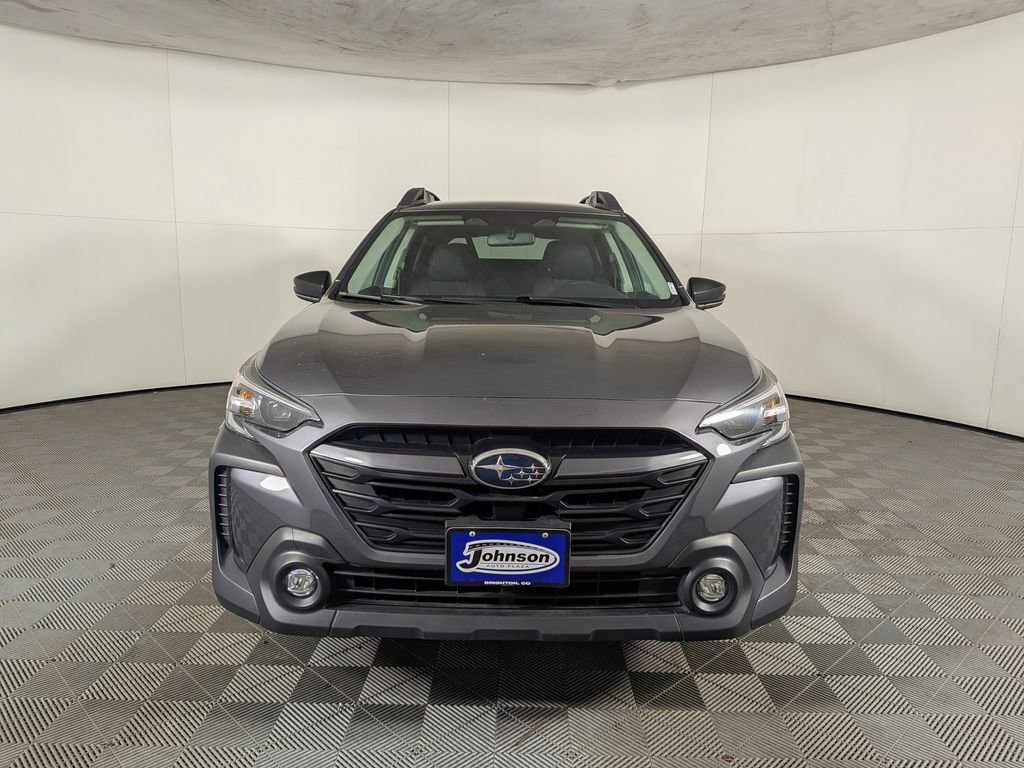 Used 2025 Subaru Outback Premium image 2