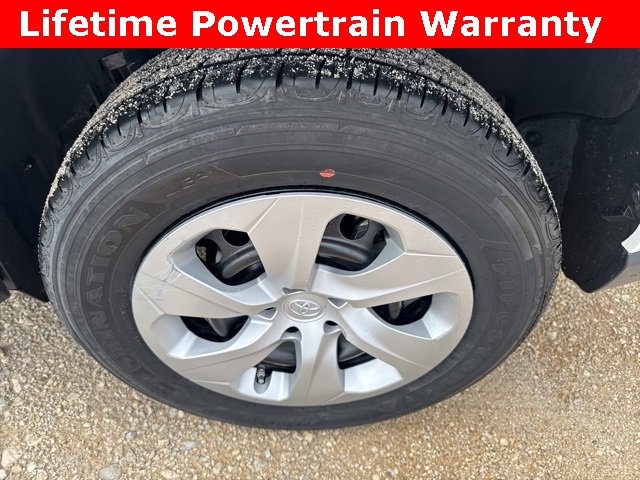 Used 2024 Toyota RAV4 LE image 26