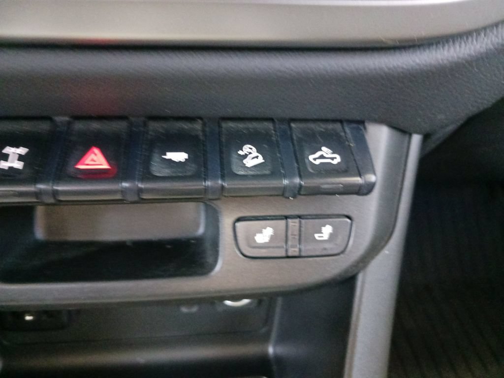 Used 2022 Chevrolet Colorado ZR2 AWD/4WD image 26