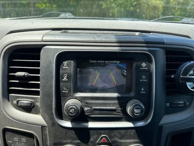 Used 2015 RAM 2500 Tradesman w/ Chrome Appearance Group AWD/4WD image 2