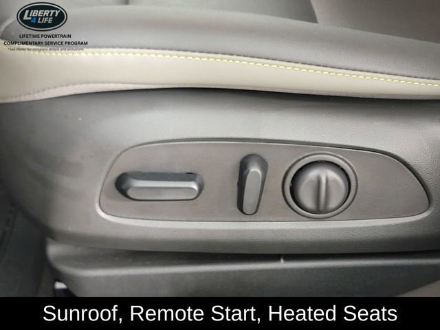 Used 2025 Chevrolet Trax ACTIV w/ Sunroof Package image 15