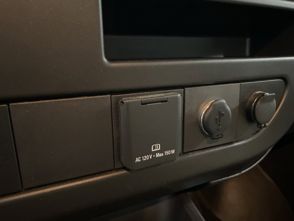 Used 2022 Chevrolet Express 2500 w/ Driver Convenience Package image 29