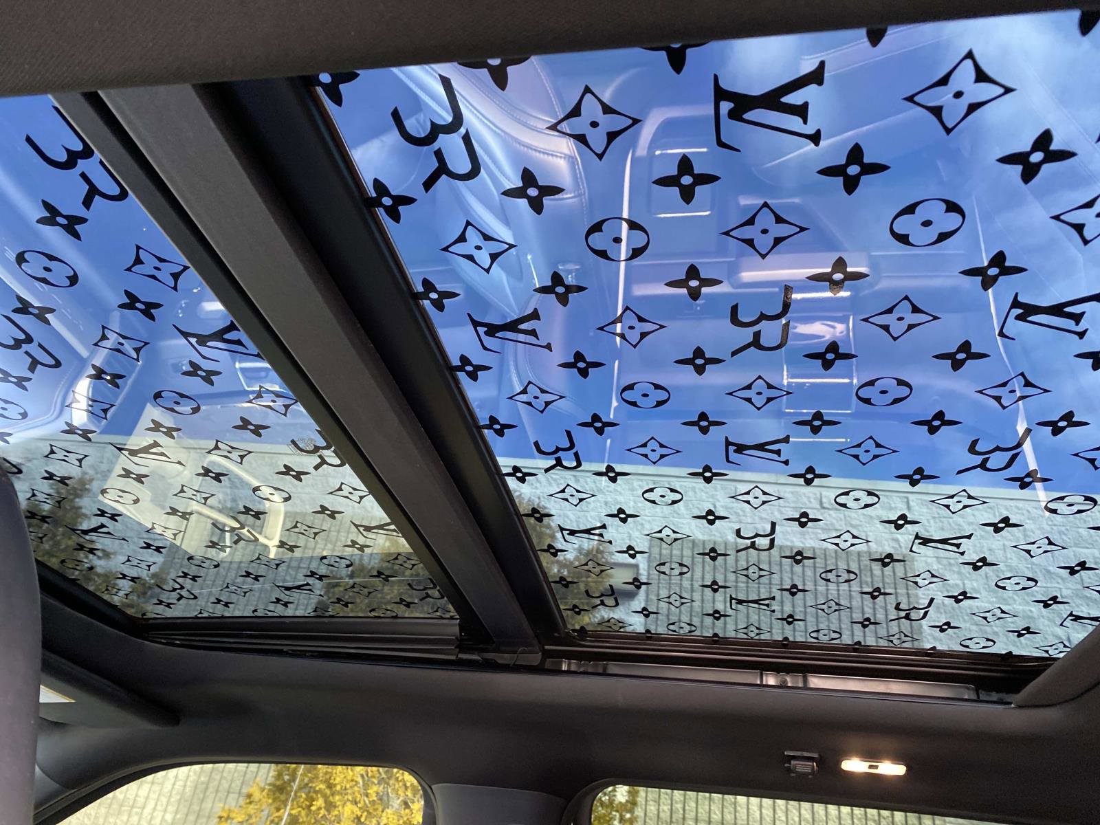 Used 2022 Ford F450 Platinum w/ FX4 Off-Road Package image 20