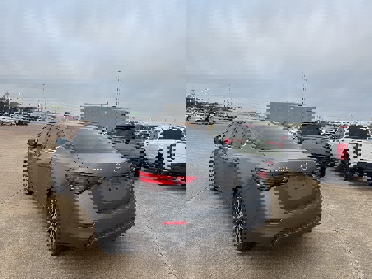 Used 2022 Nissan Sentra SV w/ SV Premium Package image 14