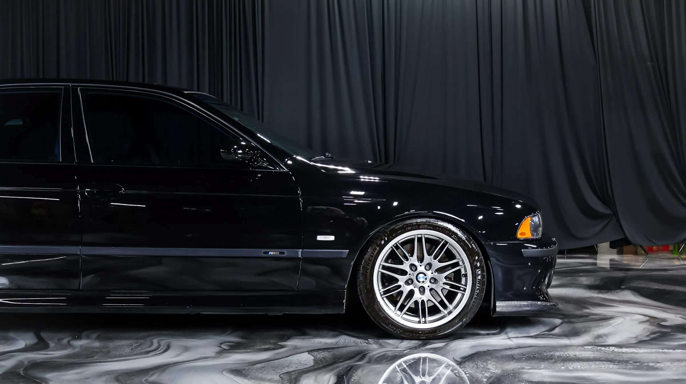 Used 2002 BMW M5 RWD image 4