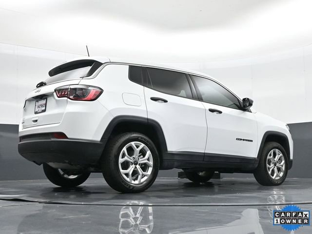 Used 2025 Jeep Compass Sport image 35