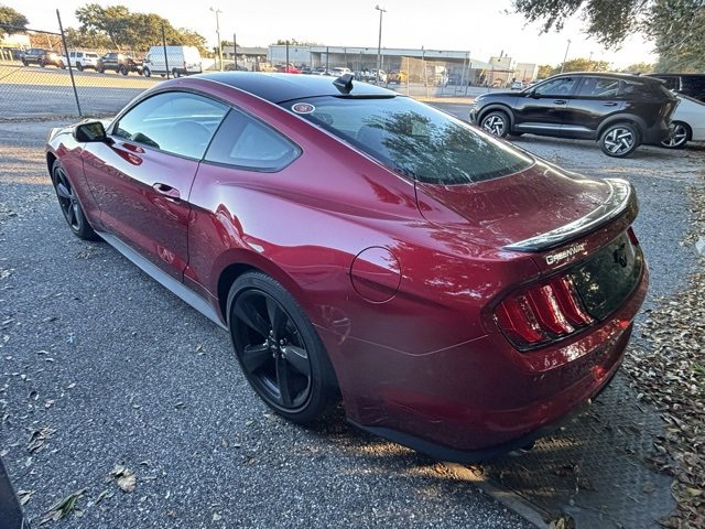 Used 2022 Ford Mustang Premium w/ Equipment Group 201A image 4
