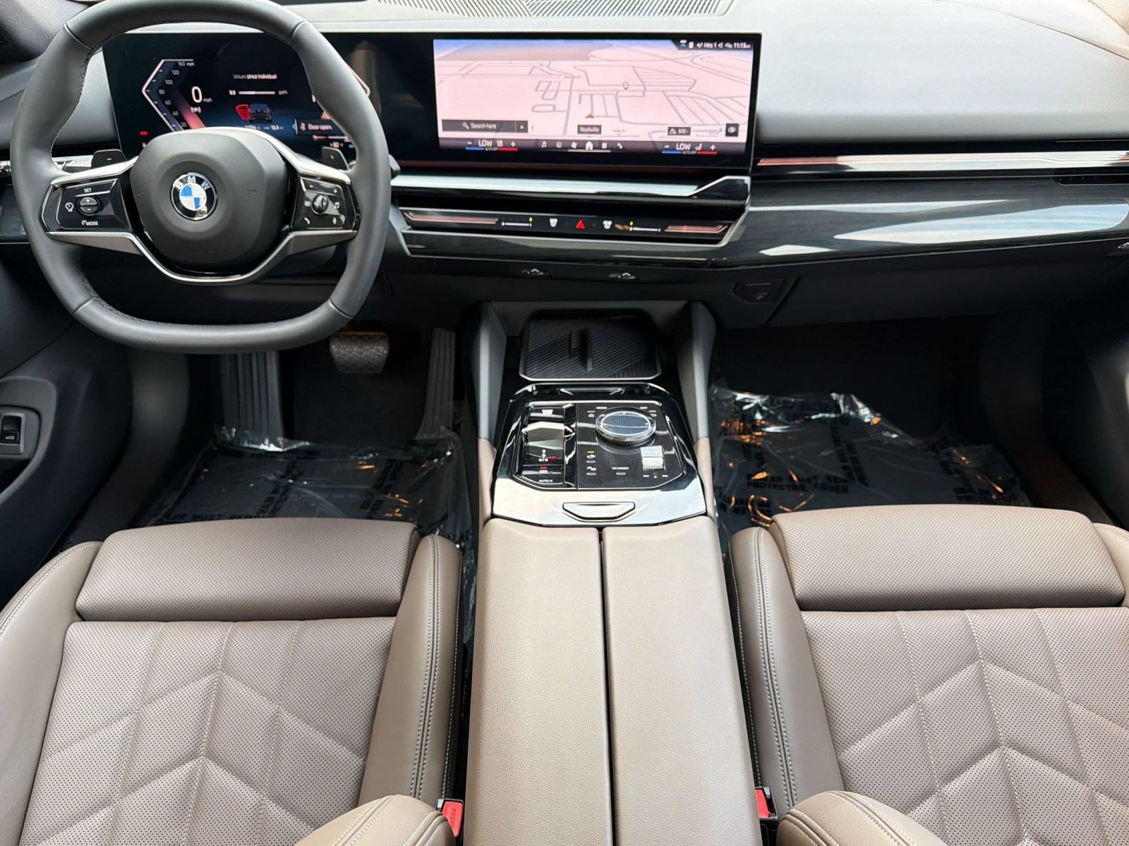 Used 2026 BMW 530i xDrive AWD/4WD image 15