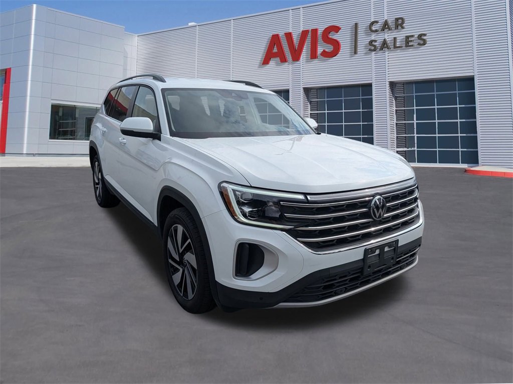Used 2024 Volkswagen Atlas SE image 3