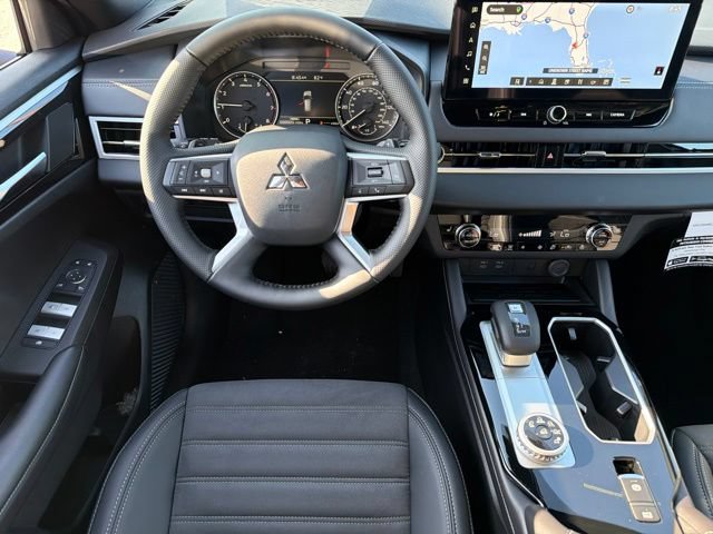 New 2026 Mitsubishi Outlander LE FWD image 16