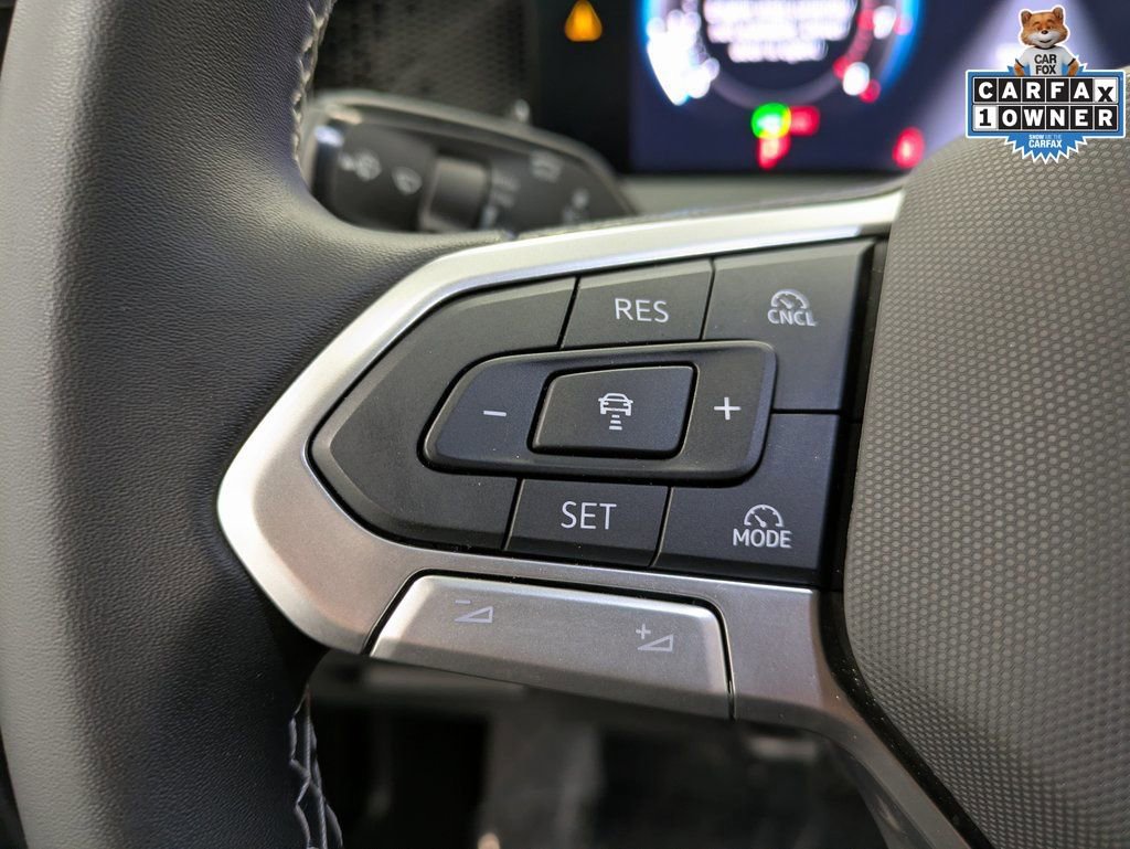 Used 2025 Volkswagen Tiguan S image 17