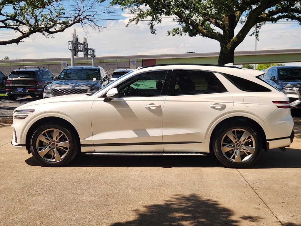 Used 2025 Genesis GV70 3.5T Sport AWD/4WD image 4