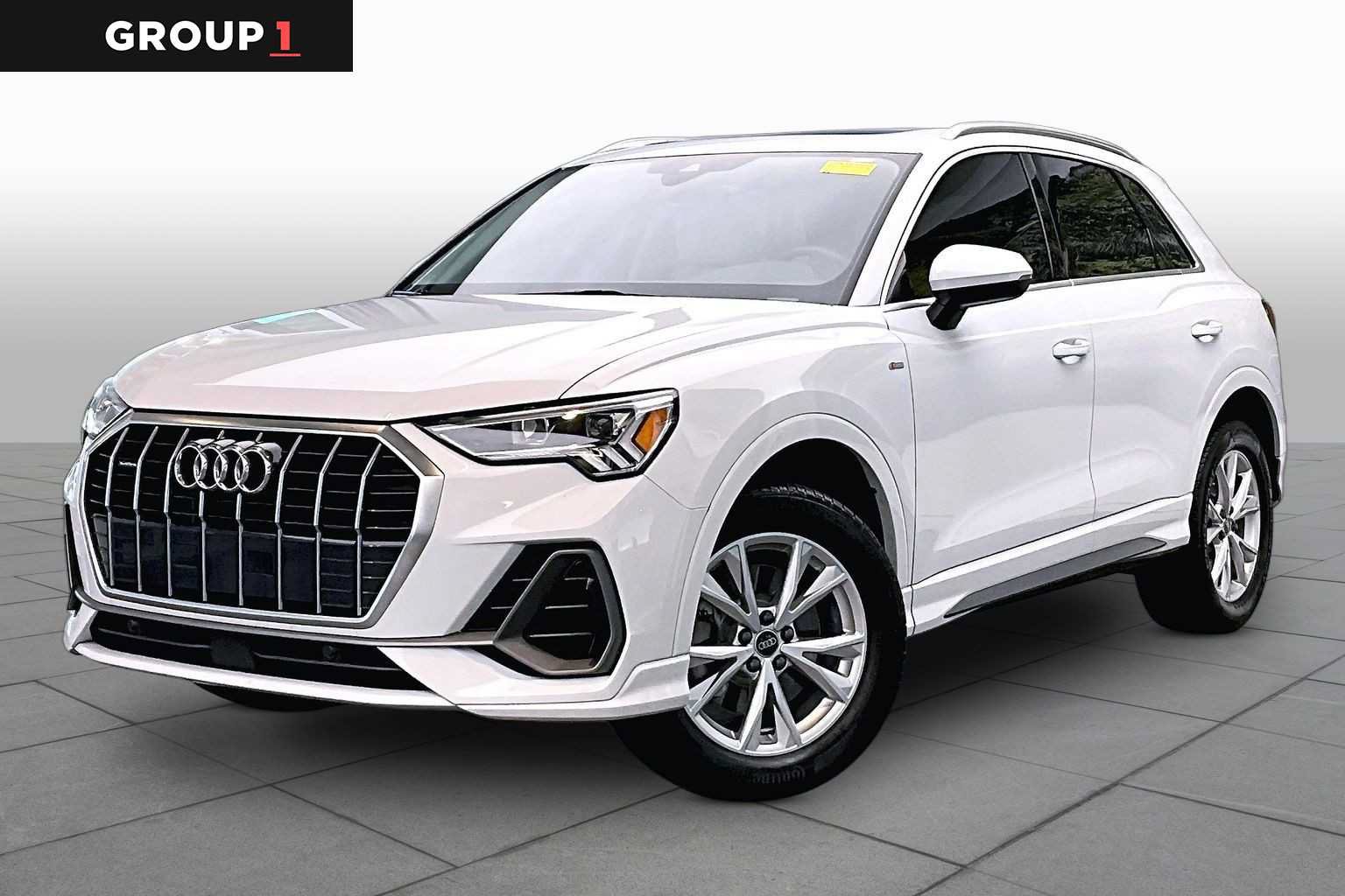 Used 2024 Audi Q3 2.0T Premium w/ Convenience Package AWD/4WD image 1