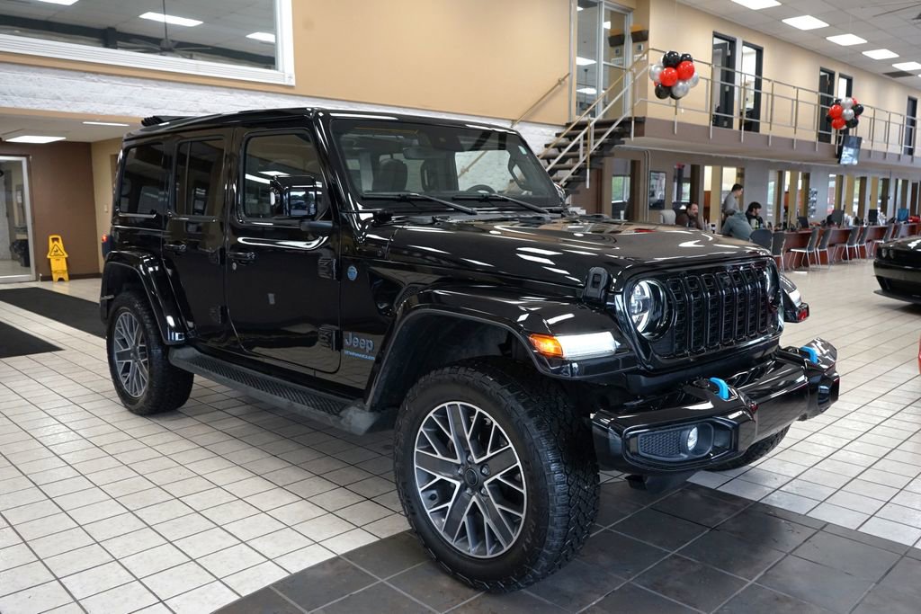 Used 2024 Jeep Wrangler High Altitude AWD/4WD image 20