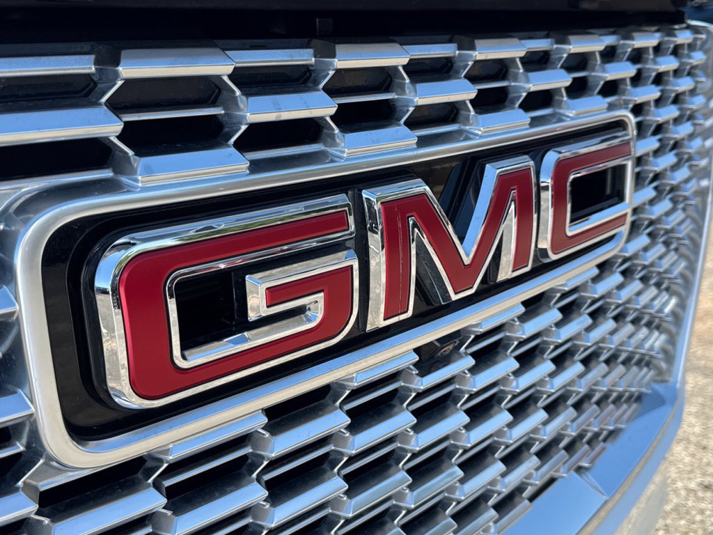 Used 2023 GMC Yukon Denali w/ Advanced Technology Package AWD/4WD image 51