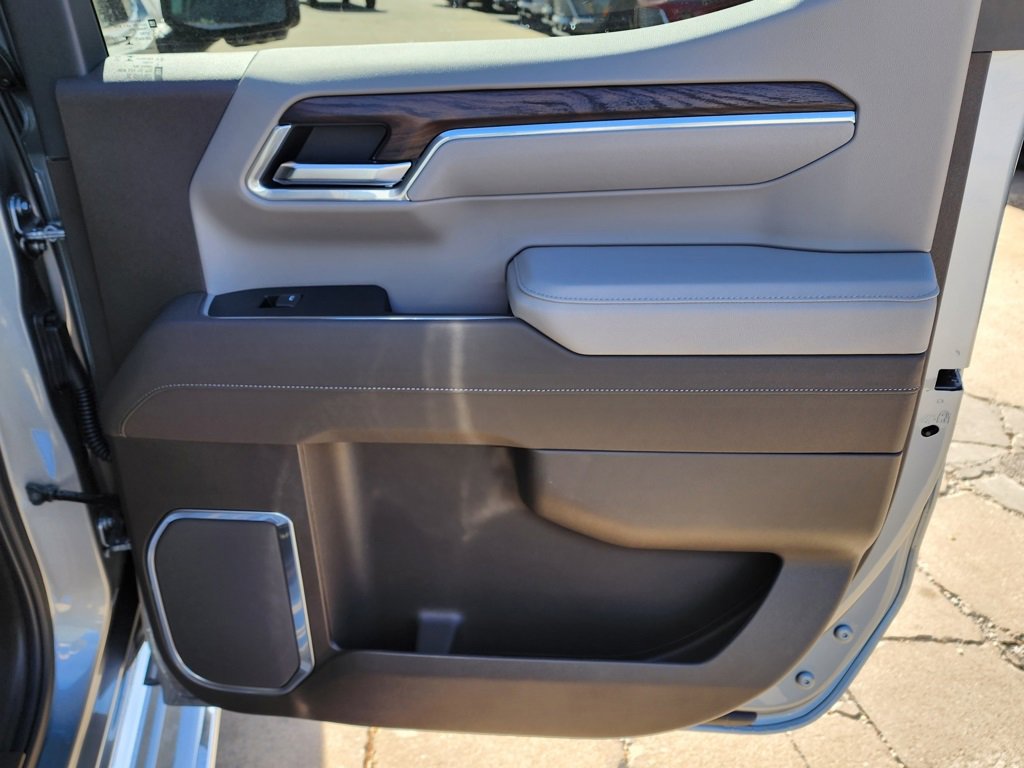 New 2026 GMC Sierra 1500 SLT w/ SLT Premium Plus Package image 41