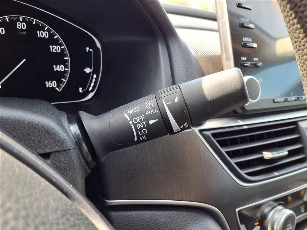 Used 2018 Honda Accord LX image 17