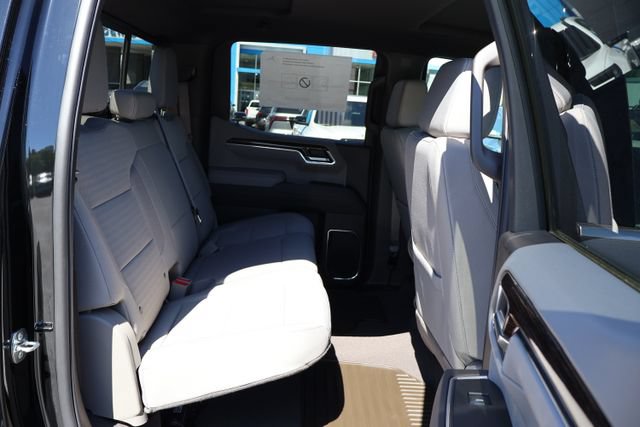 New 2026 GMC Sierra 1500 SLE w/ Preferred Package AWD/4WD image 24