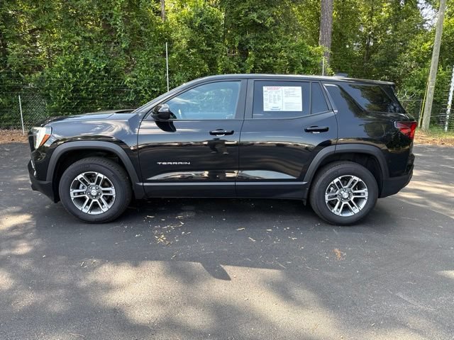Used 2025 GMC Terrain Elevation AWD/4WD image 2