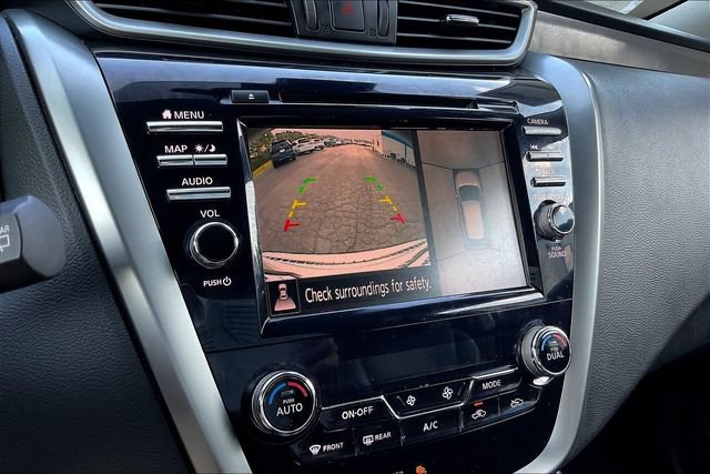 Used 2023 Nissan Murano SL w/ SL Moonroof Package FWD image 16