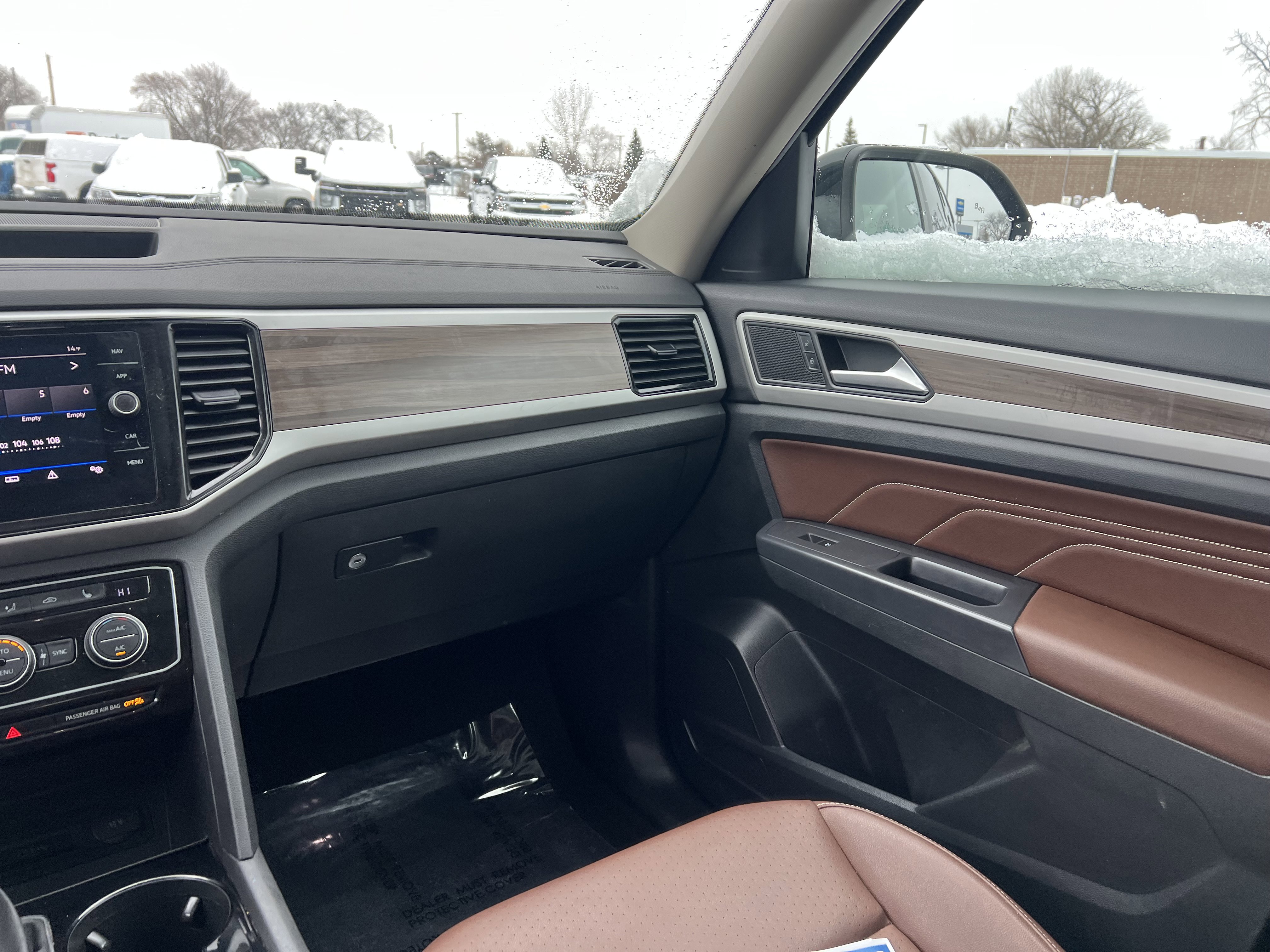 Used 2021 Volkswagen Atlas SEL image 16