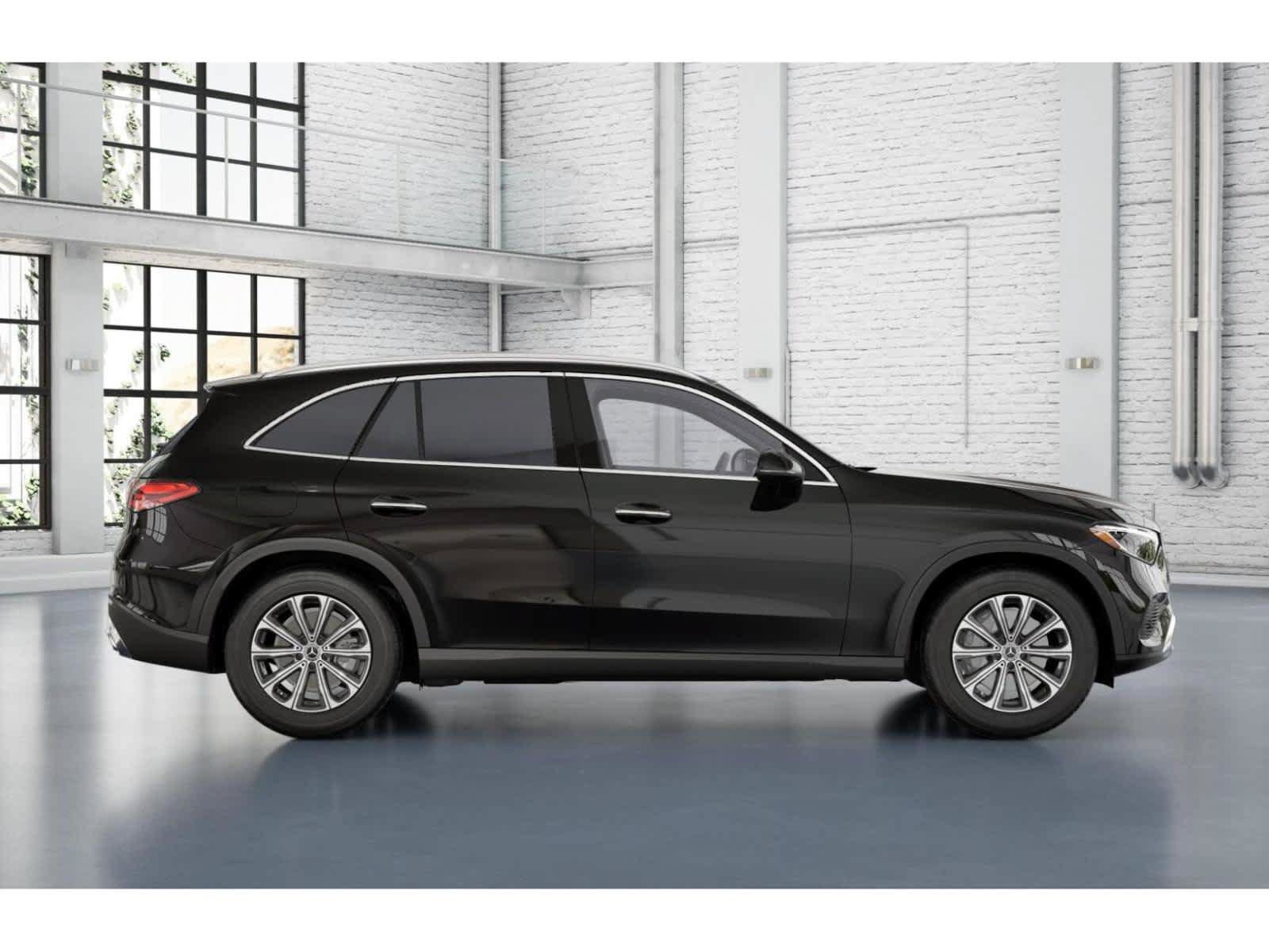 Used 2026 Mercedes-Benz GLC 300 image 2