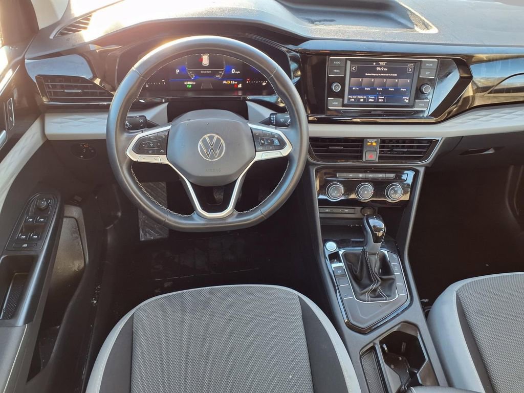 Used 2024 Volkswagen Taos S image 4