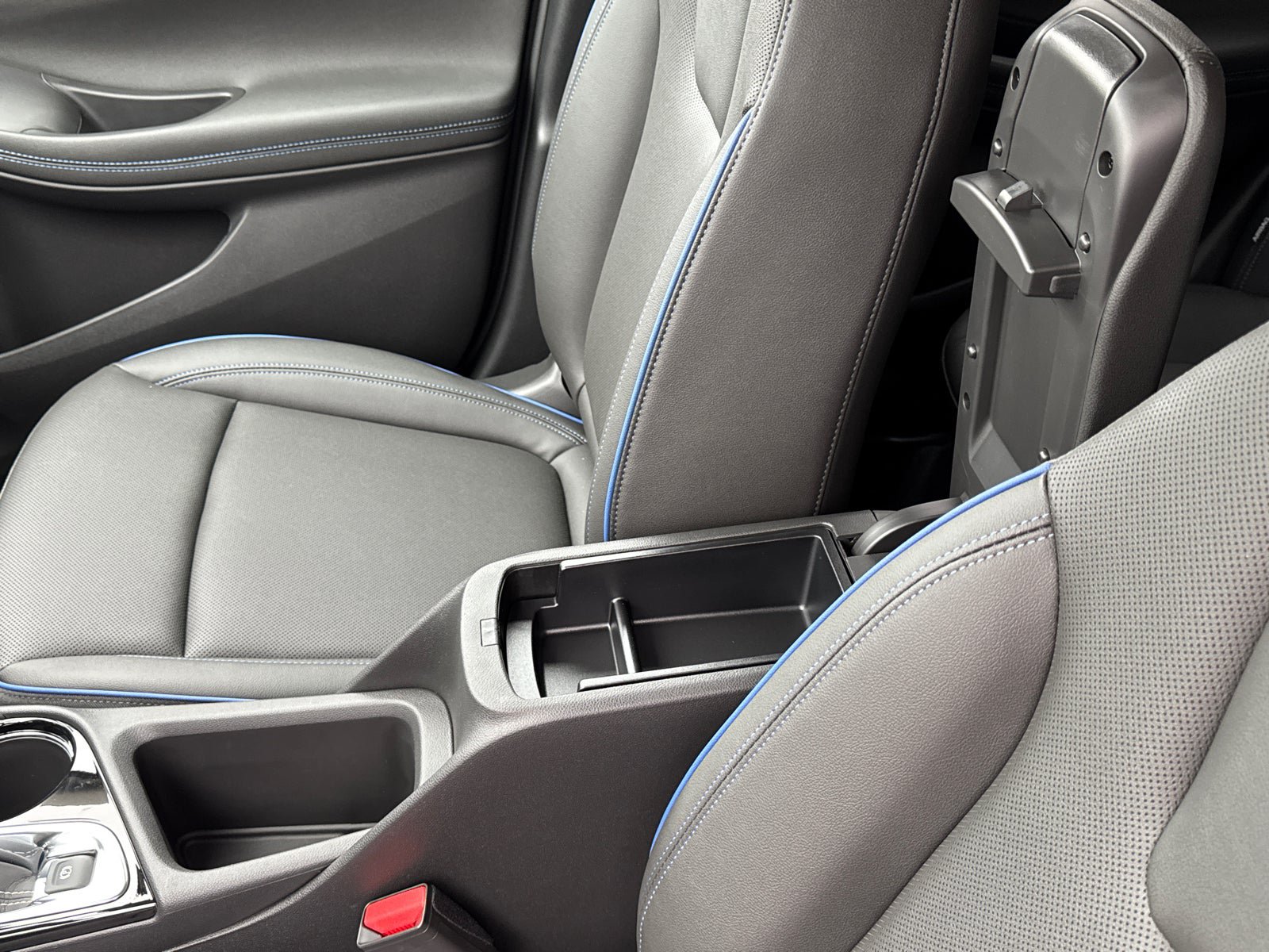 Used 2026 Buick Encore GX Sport Touring w/ Comfort Package FWD image 30