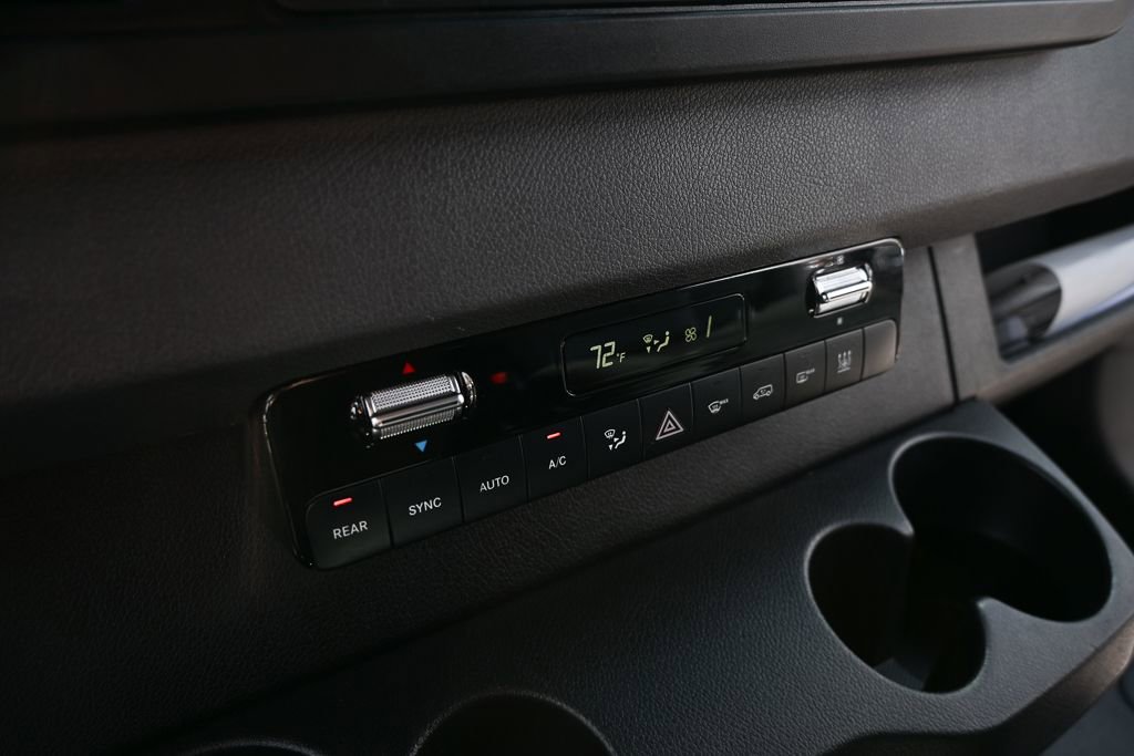 Used 2023 Mercedes-Benz Sprinter 2500 image 14