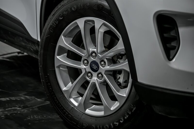 Used 2021 Ford Escape SE AWD/4WD image 3