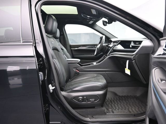 Used 2022 Jeep Grand Cherokee Trailhawk image 41