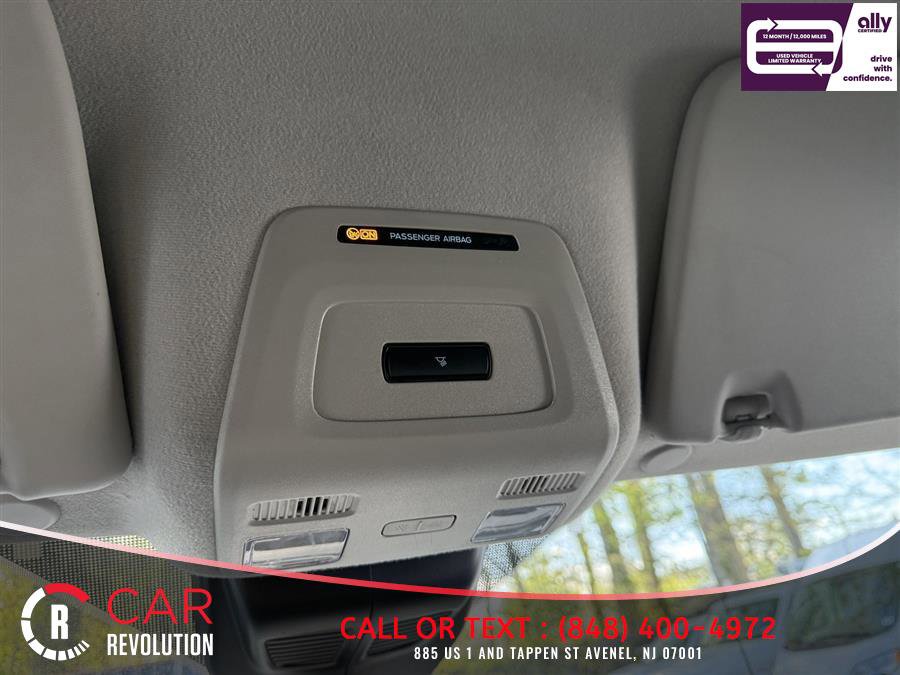 Used 2023 Ford Transit 250 Medium Roof AWD image 18