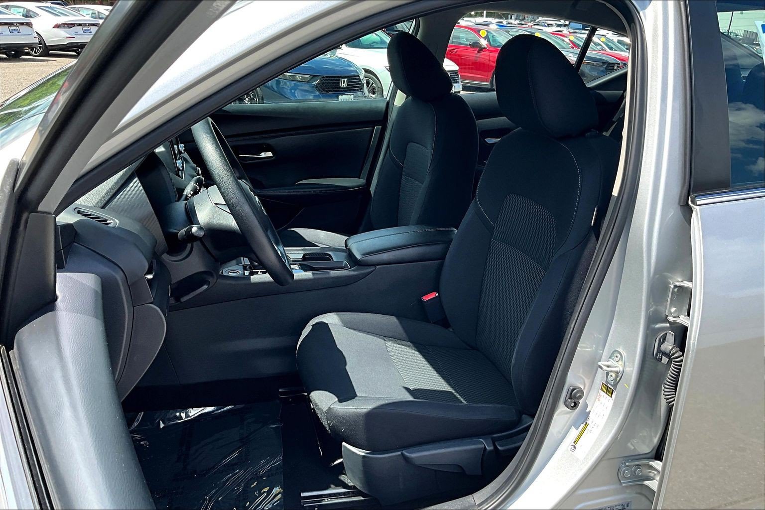 Used 2023 Nissan Sentra S FWD image 25